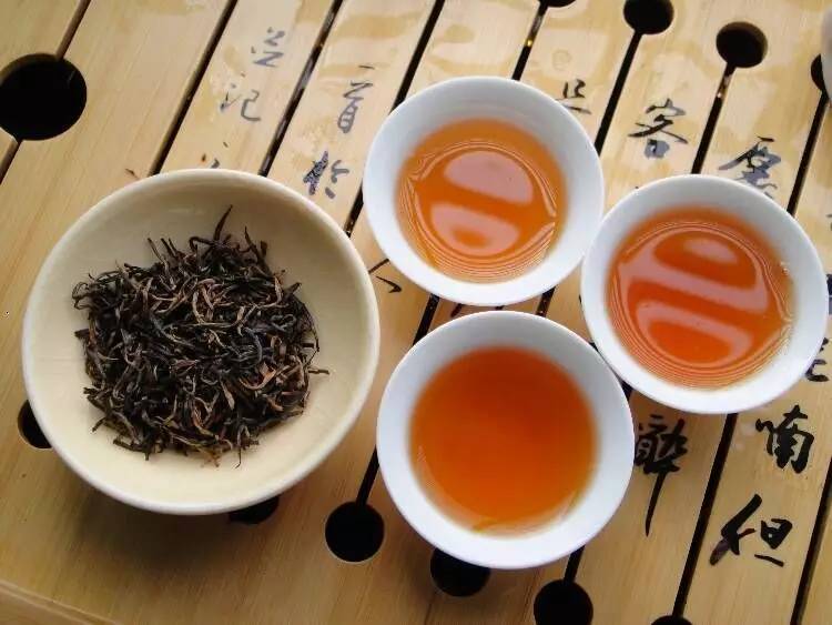 黑茶与红茶 同称“全发酵”，却非“一家人”